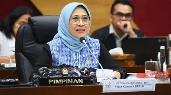 Ketua Komisi X Prioritaskan Kesejahteraan Guru usai Putusan MK soal MBG